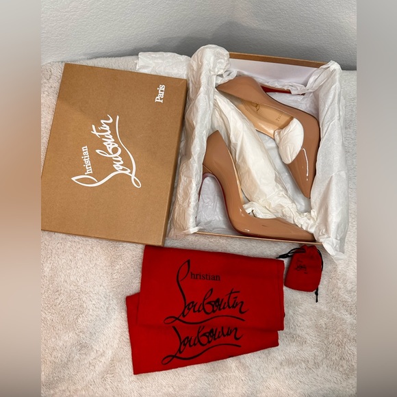 Christian Louboutin So Kate - Picture 2 of 11